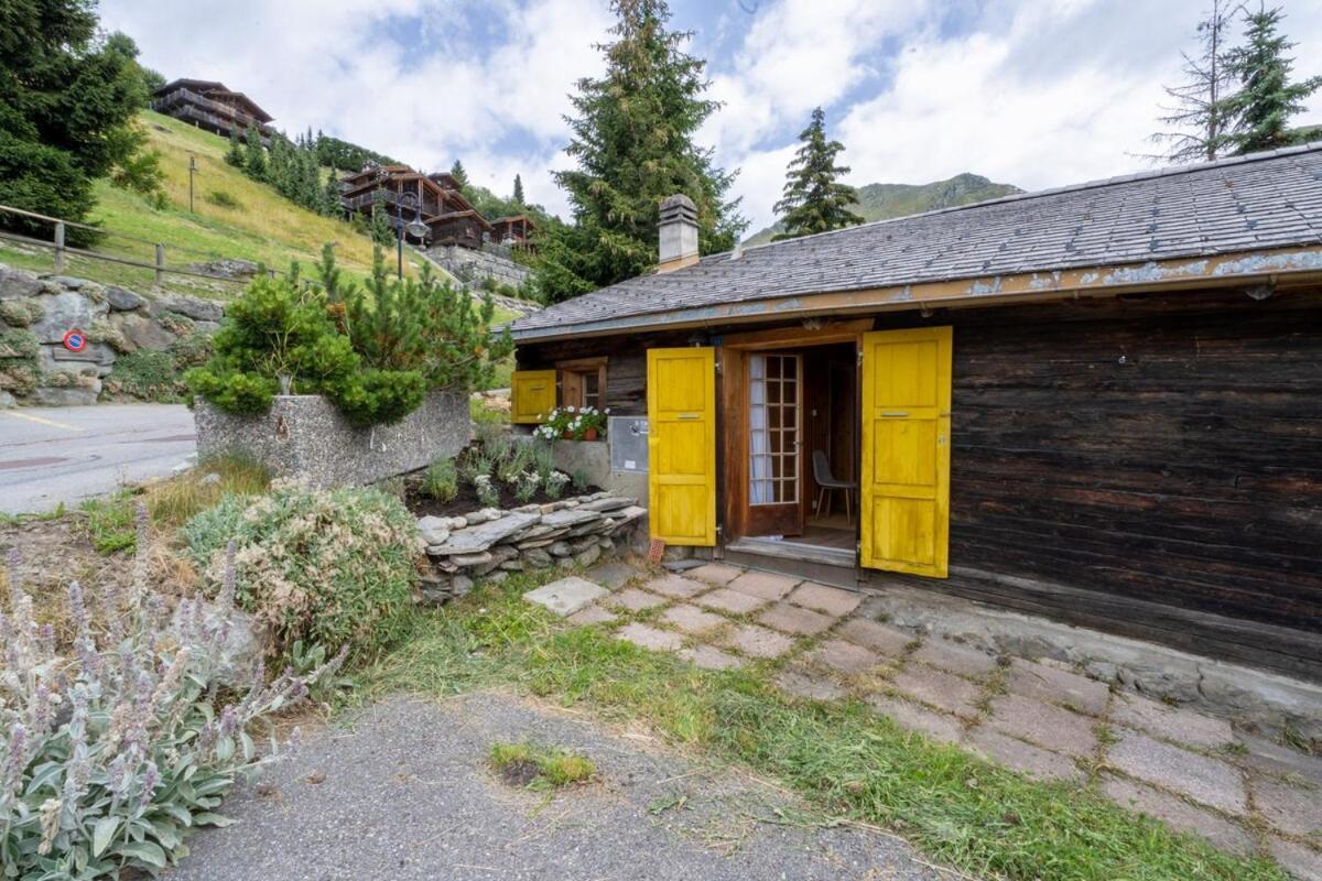 Cosy Chalet With Panoramic Views In Verbier Pensionat Exteriör bild